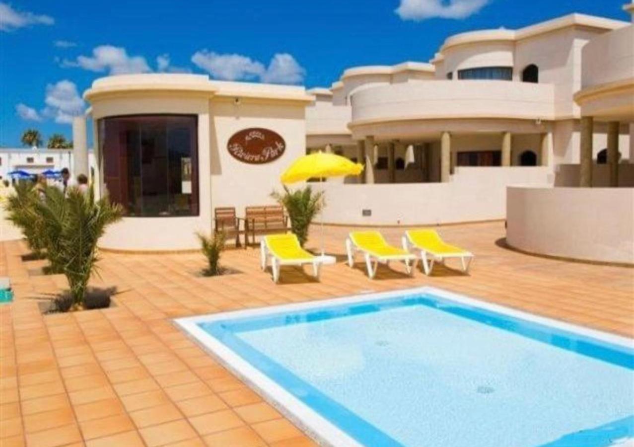 Riviera Park Apartamento Lanzarote Island Exterior foto